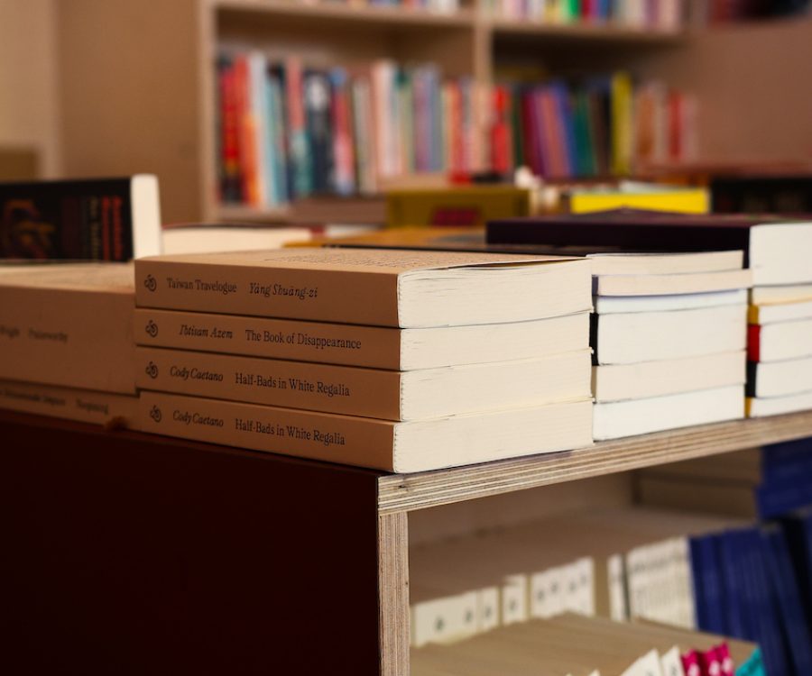 Round Table Books